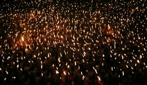 fiaccolata