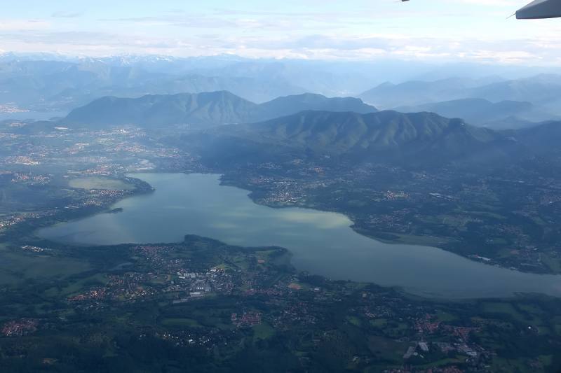 lago varese