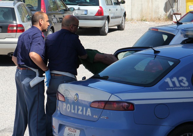 polizia-arresto-della-volante