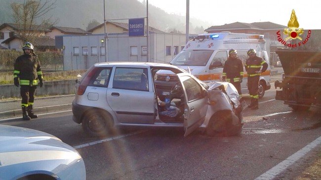 Auto furgoncino