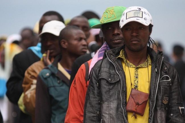 Taranto, arrivo dei profughi libici da Lampedusa