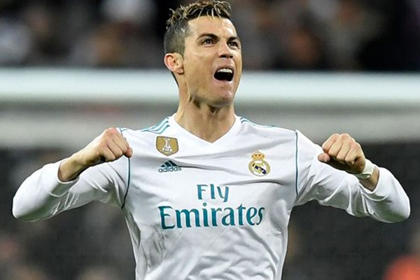 Cristiano Ronaldo passa alla Juventus
